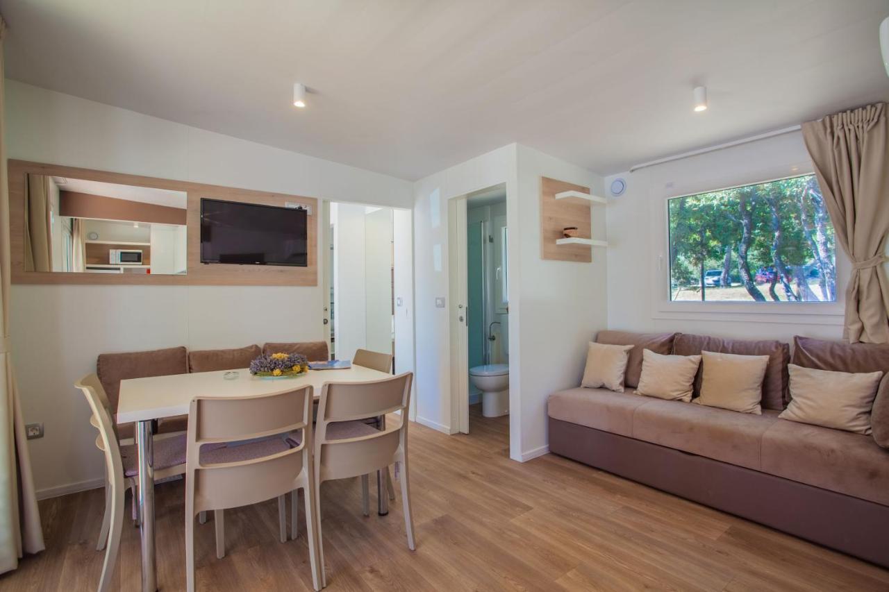 Mobile Homes Delta Marine At Campsite Lopari نيغيزيني المظهر الخارجي الصورة