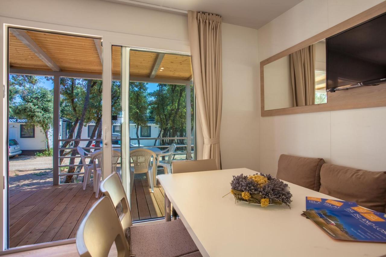 Mobile Homes Delta Marine At Campsite Lopari نيغيزيني المظهر الخارجي الصورة