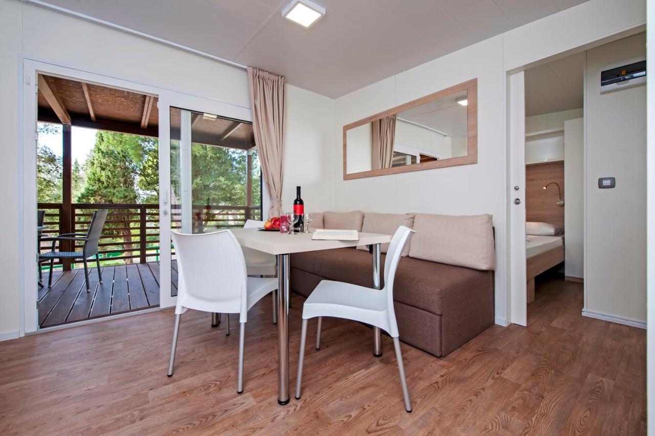 Mobile Homes Delta Marine At Campsite Lopari نيغيزيني المظهر الخارجي الصورة