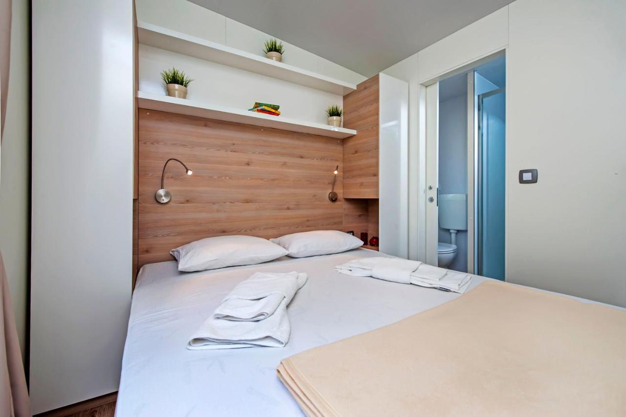 Mobile Homes Delta Marine At Campsite Lopari نيغيزيني المظهر الخارجي الصورة